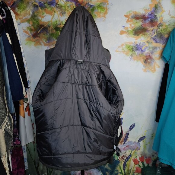 The North Face Girls Gray Hooded Jacket With Pink Accents - Picture 7 of 10